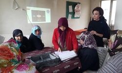Çiftçi kadınlara hayvan yetiştiriciliği eğitimi