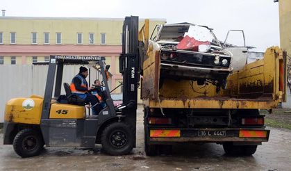 Bursa-Osmangazi’de Hurda Araç Temizliği