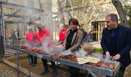 Suna Kepolu Ataman’dan, TBMM’de Ziyafet!