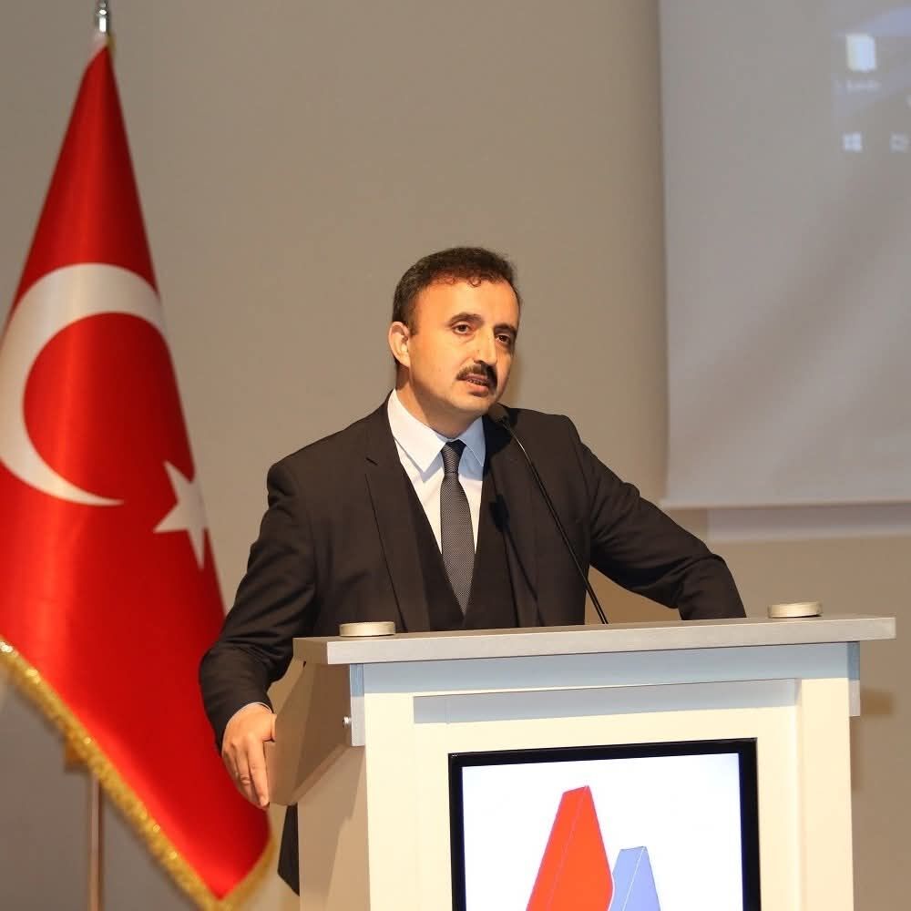 Prof. Dr. Faruk Kaya: “Geleceğimiz Tehlikede”